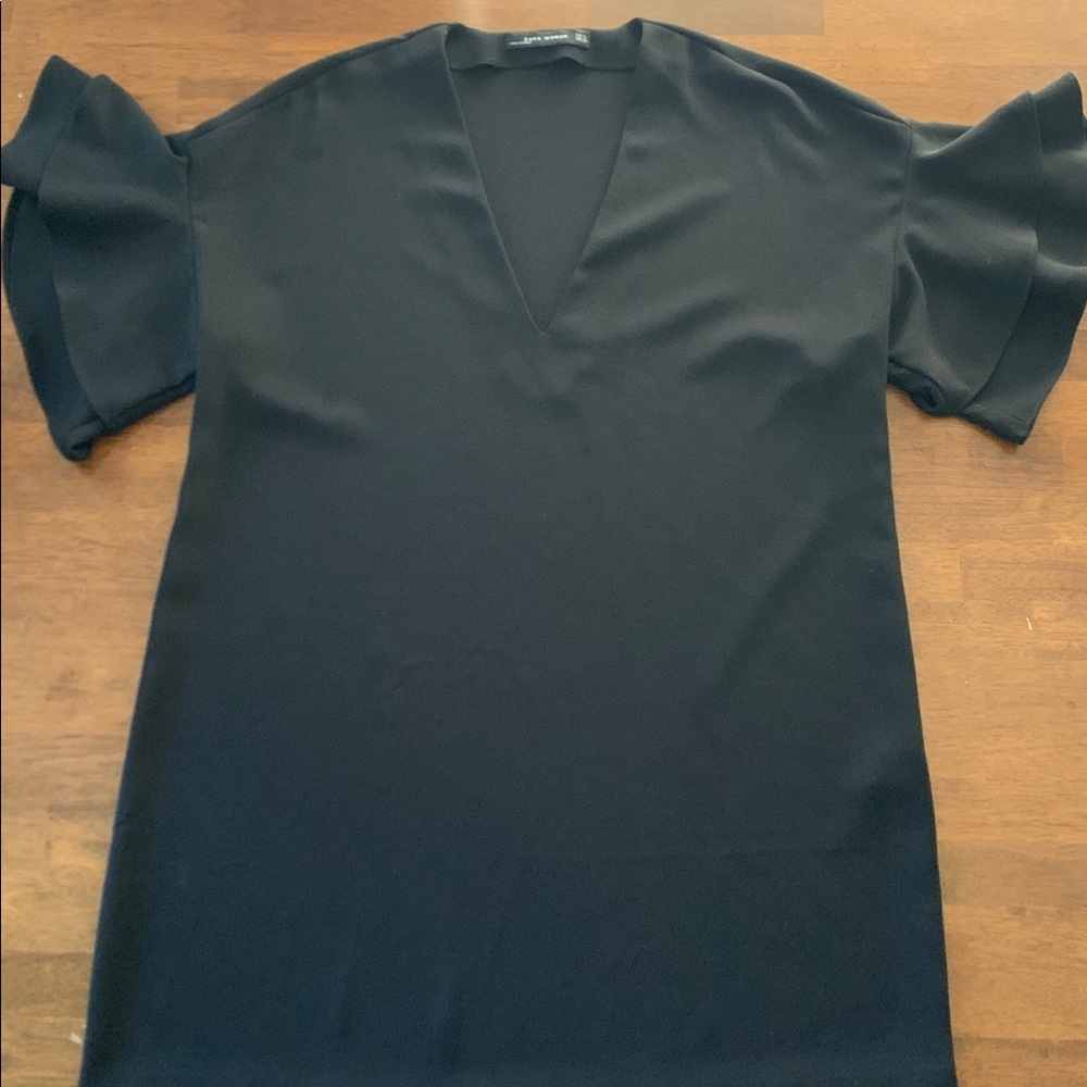 Zara V-Neck Mini Dress/Blouse with Ruffled Sleeves
